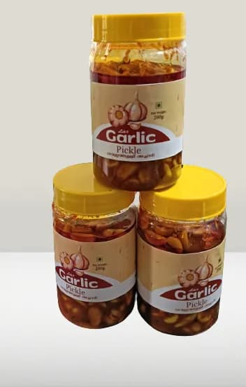 Lolu's Homemade Tasty & Spicy Kerala Style Garlic Pickle (വെളുത്തുള്ളി  അച്ചാർ) - 250 g | Nadan Veluthulli Achar