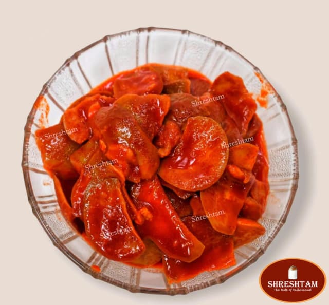 Shreshtam Kerala Style Homemade Tasty Chethumanga / Sliced Mango Pickle (ചെത്തു മാങ്ങ അച്ചാർ) - 500 g | Kerala Mango Pickle | Manga Achar