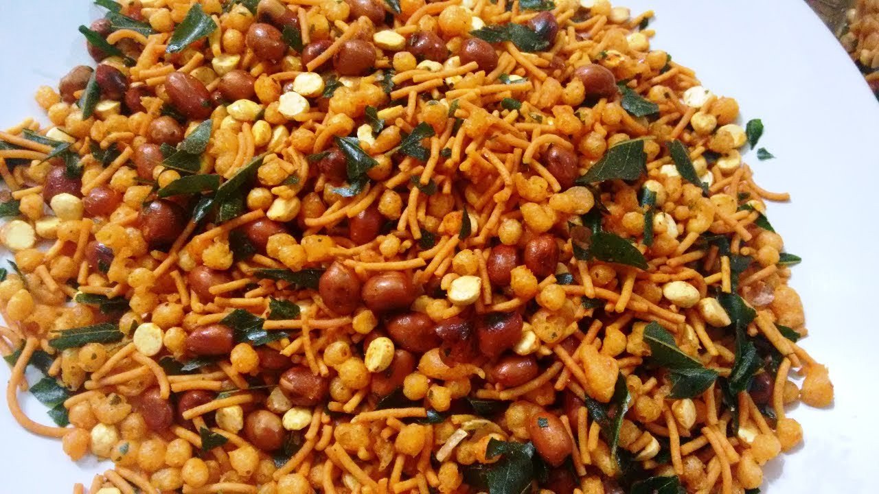Lolu's Homemade Kerala Style Spicy Salty & Tasty Mixture - 250g | Homemade Mixture