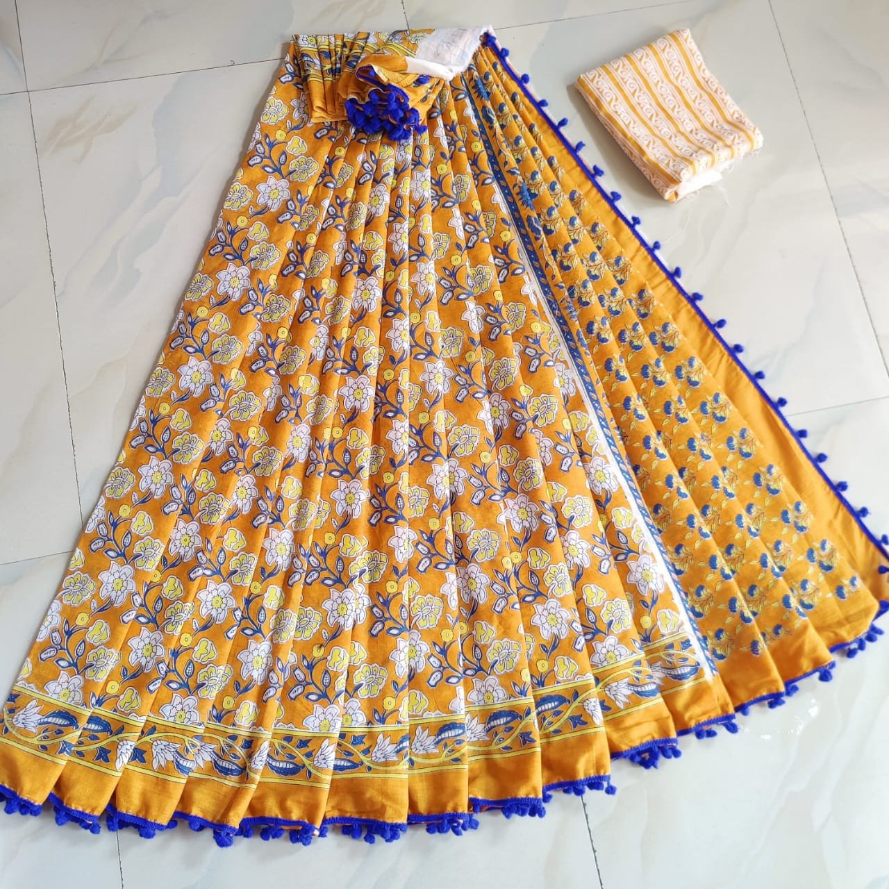 Beautiful Pure Soft & Attractive Cotton Mul Mul Bagru Hand Block Printed Saree With Mulmul Cotton Blouse - Multicolour | Cotton Saree With Blouse