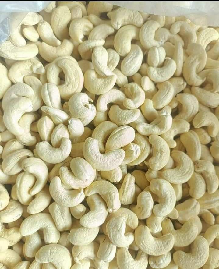 Vanalika Whole Raw Cashew ( Kaju) | W320 Grade 1Kg | fresh Cashew Nuts