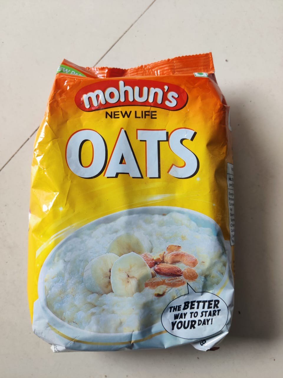 MOHUN'S Oats Breakfast Cereal - Rich In Protein, Dietary Fibre, Nutritious, natural source of carbohydrates, proteins and dietary fibre, reduce the risk of high blood pressure and cholesterol  1 kg