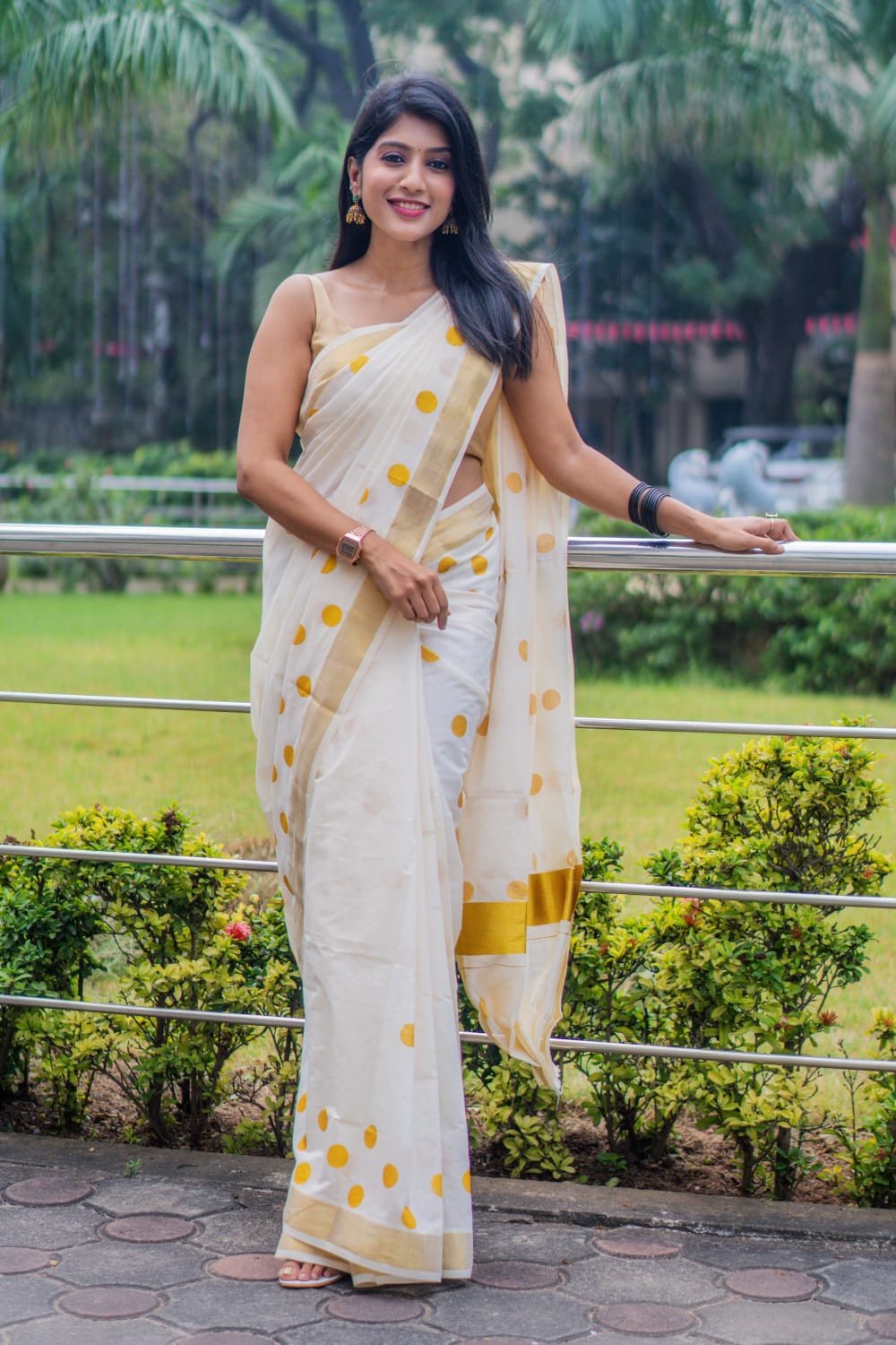Sai Ram Textiles Kerala Kuthampully Premium Quality Golden Polka Cotton Saree | Kerala Traditional Set Saree