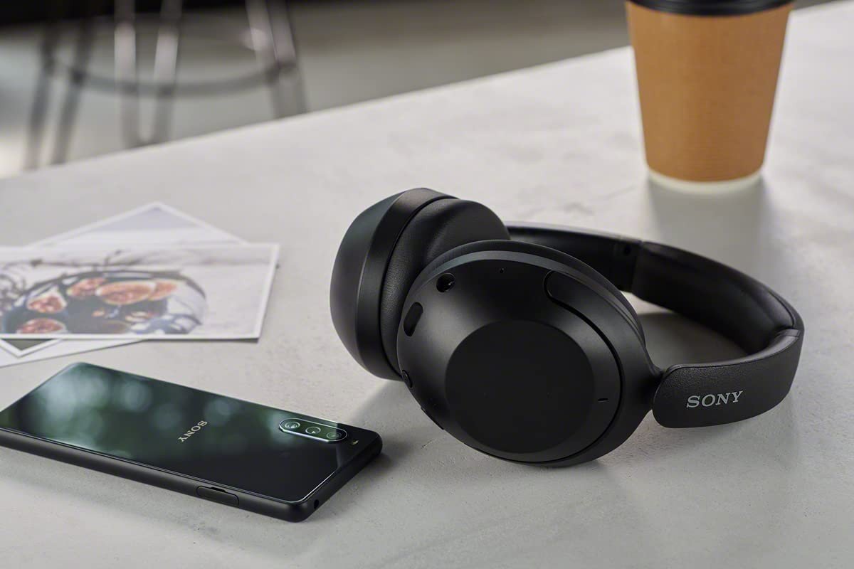  Sony Noise Cancelling Wireless Headphones - 30hr