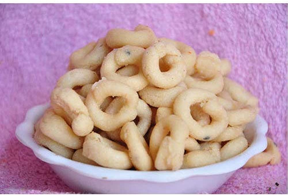 Kerala Special Salty Fried Small Ring Murukku (മോതിരം മുറുക്ക്) - 500g | Small Uzhunnu Vada (Delivery 24 hours in Hyderabad)