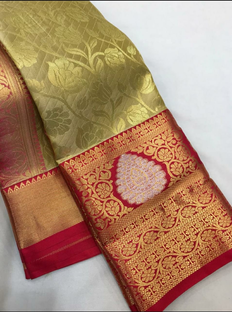 ELC  Korvai semi silk soft textured silk saree