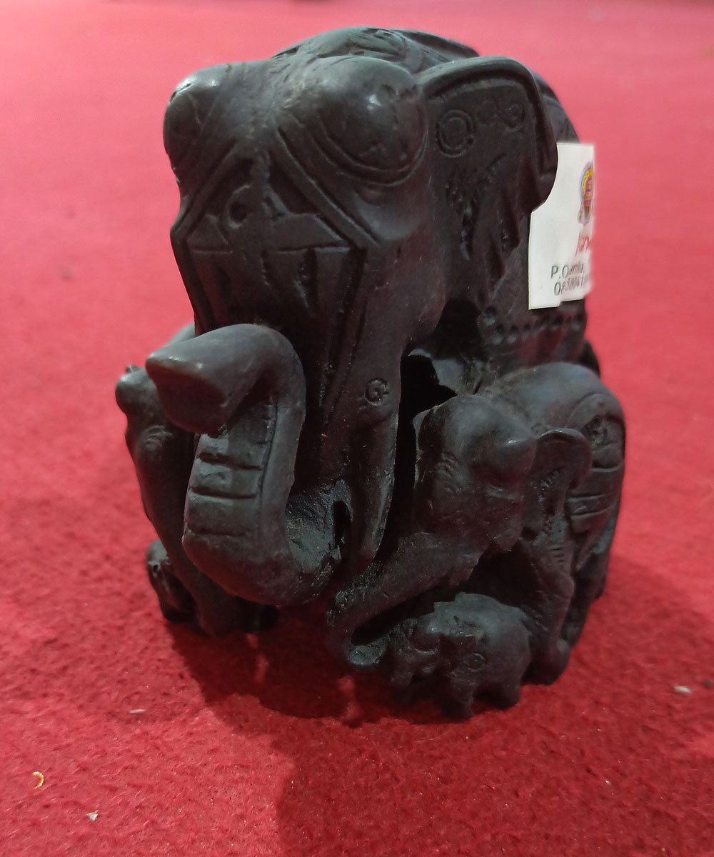 Fish Bond Material Elephant Family 4inches - HandiCrafts